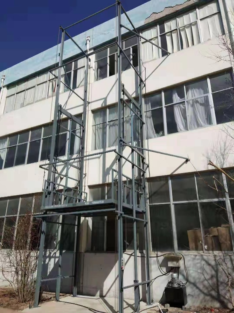 怒江室外贴墙货梯
